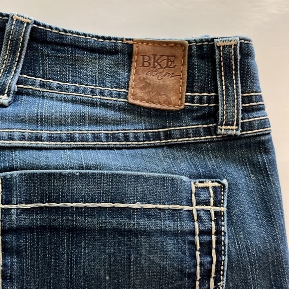 BKE Denim Britni Straight Leg Mid Rise Size 30 - Picture 13 of 16